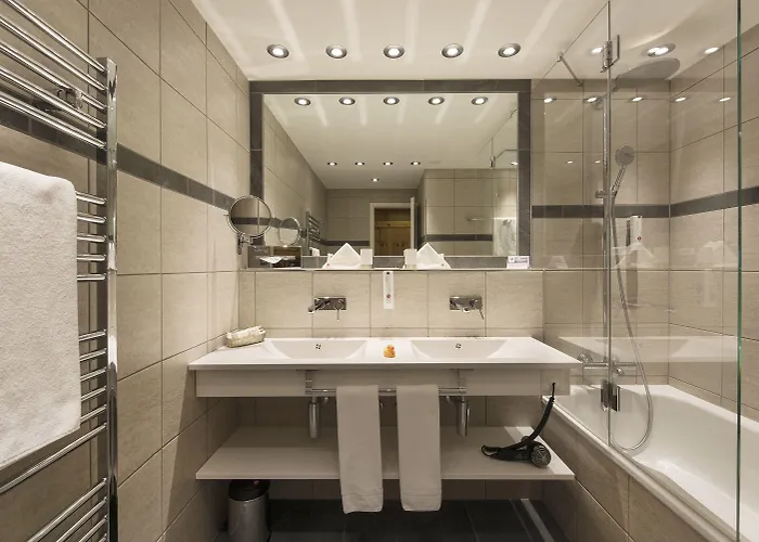 阿罗撒太阳之星酒店 4*